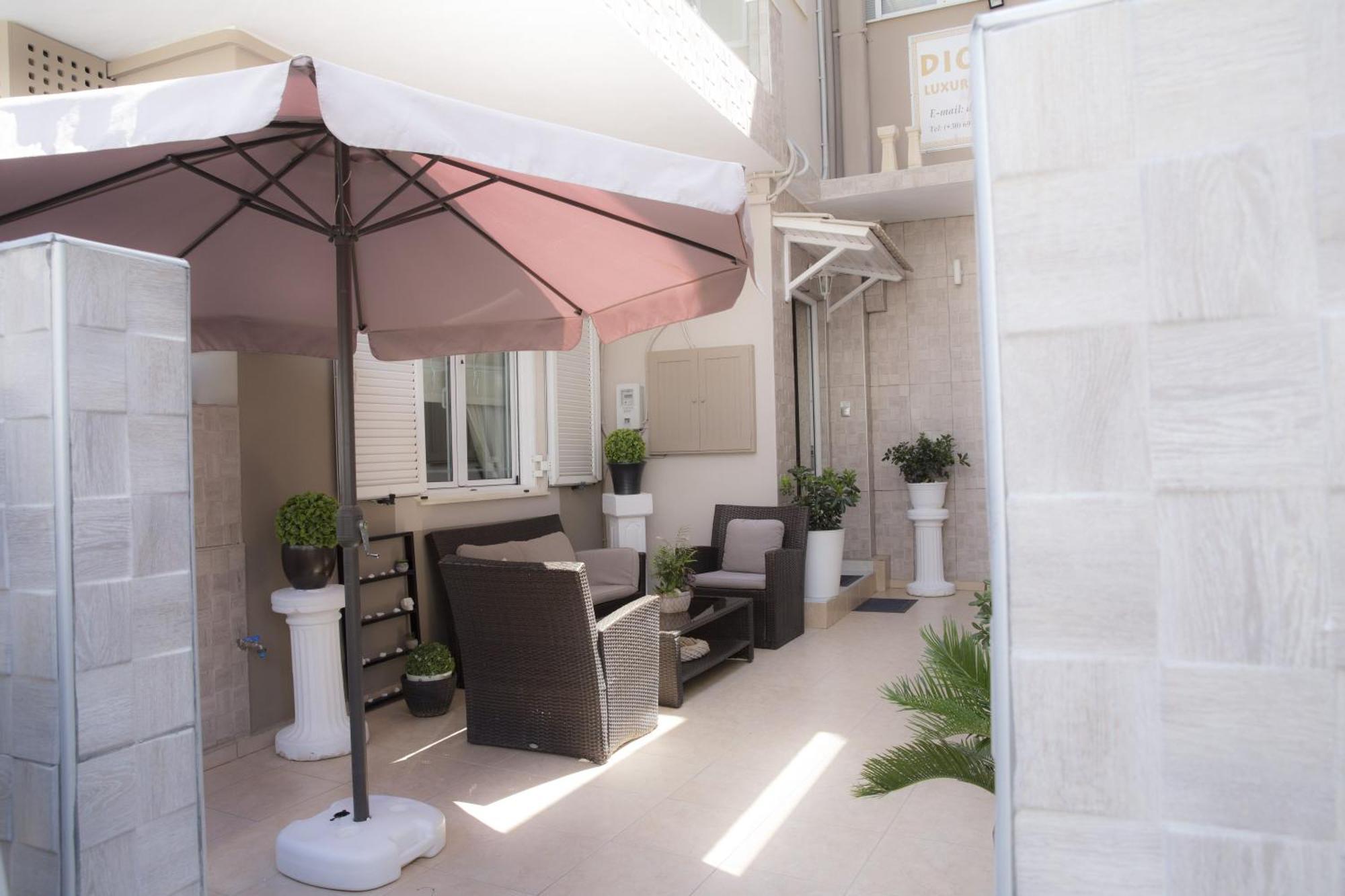 Diogenis Deluxe Apartment Rethymno  ภายนอก รูปภาพ